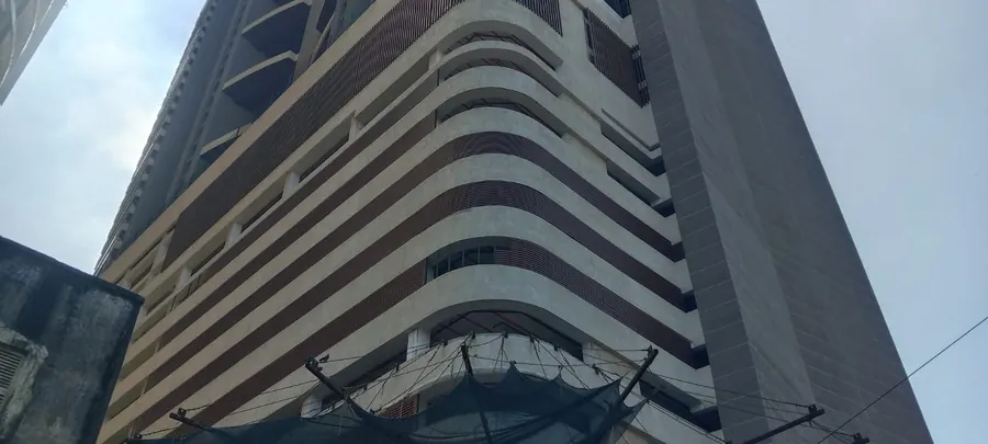 Lokhandwala minarva Mahalaxmi